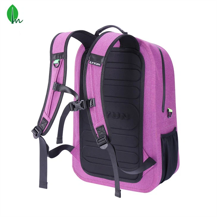 lady’s water resistant backpack